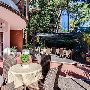 Pina Milano Marittima